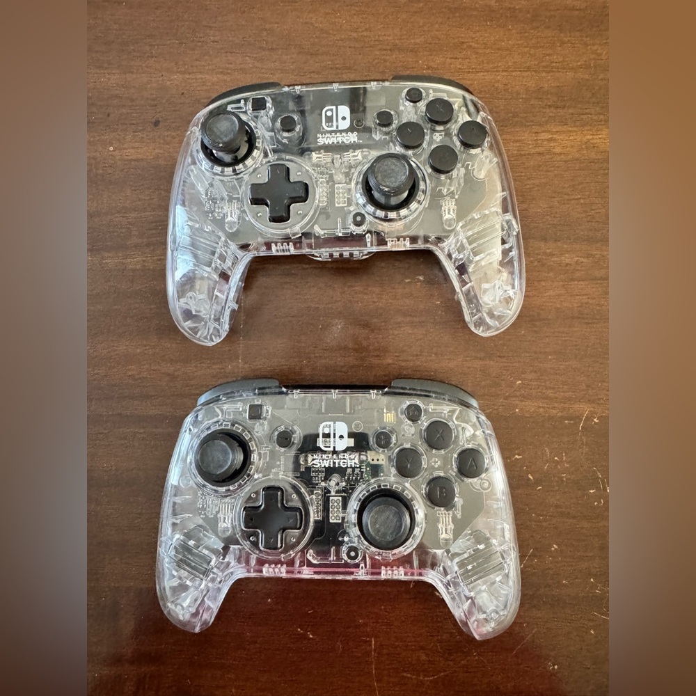 Nintendo Switch Pro Controller - Clear Black